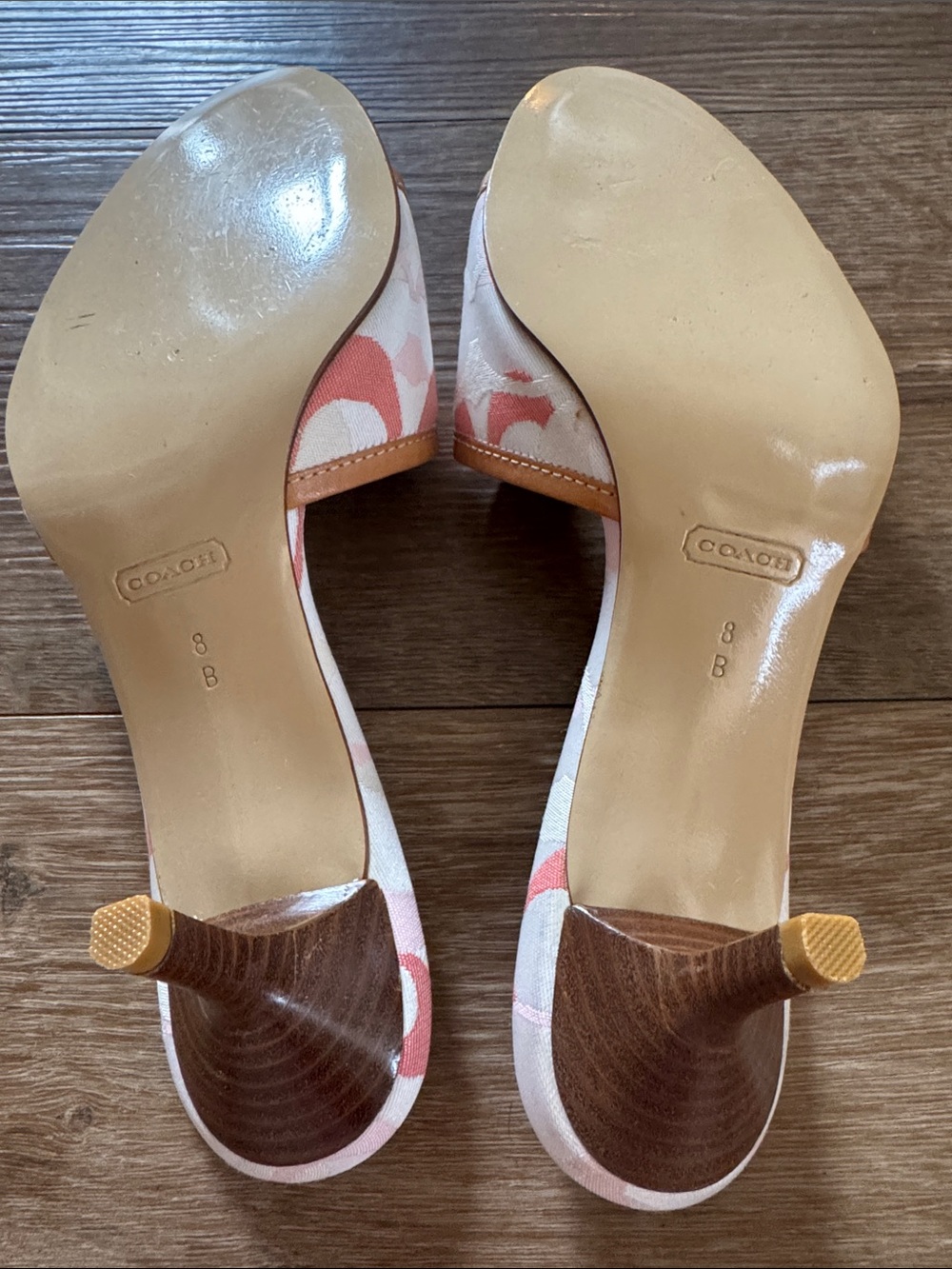 Coach y2k pink optic rare kitten heels size 8 - Picture 9 of 15